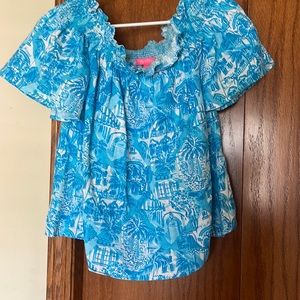 Lilly Pulitzer like new Leanne off the shoulder, linen top. Size large.